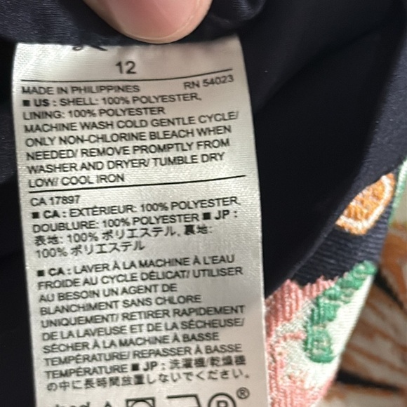 Banana Republic Pastel Colored Embroidered Daisies
Jacquard Mini Dress Size 12 - Picture 11 of 11